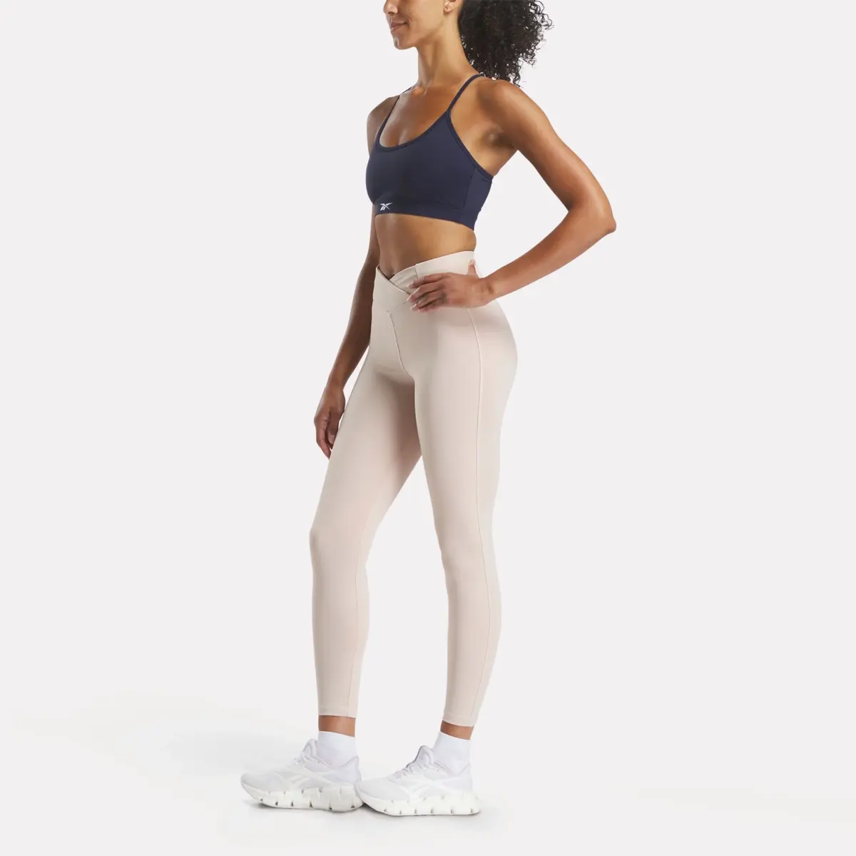 Core Strappy Bra für Damen – Mittlere Stützkraft