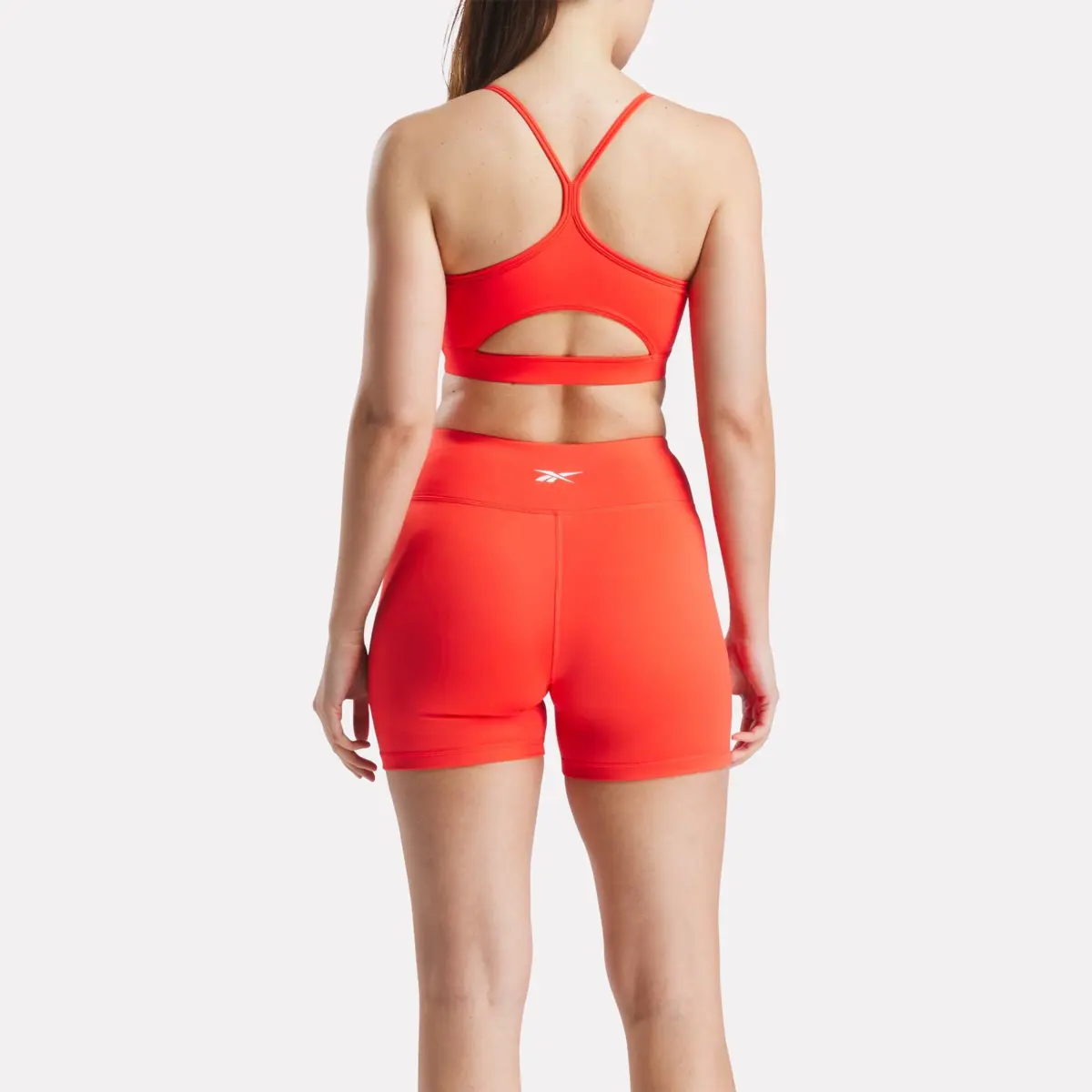 Core Strappy Bra für Damen – Mittlere Stützkraft Core Strappy Bra für Damen – Mittlere Stützkraft