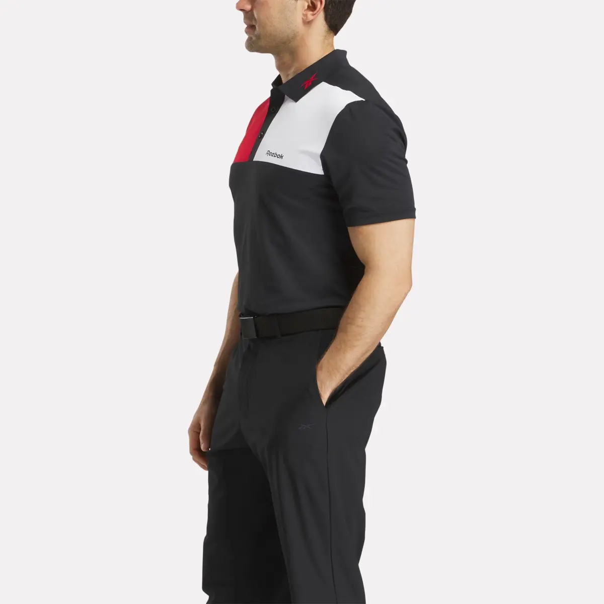 Herren-Polohemd mit gebondetem Kragen und Farbblock