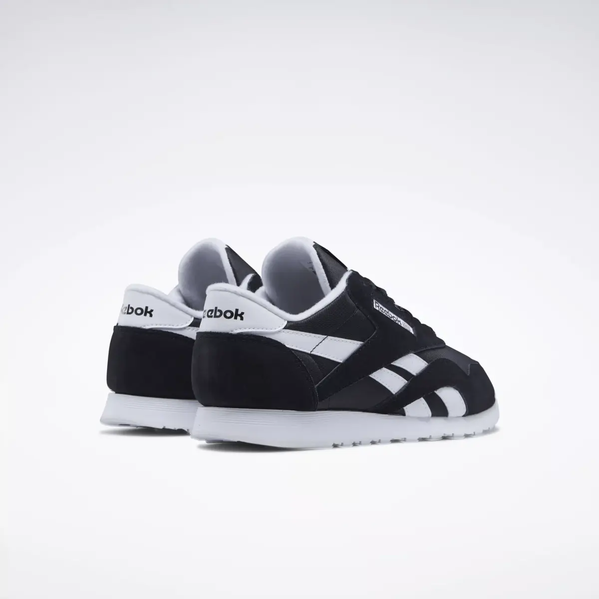 Klassische Nylon-Schuhe für Damen Klassische Nylon-Schuhe für Damen