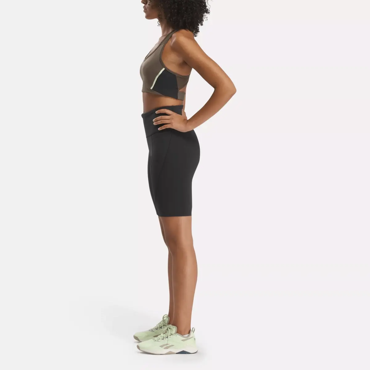 Lux High-Rise Bike Shorts 9″ für Damen Lux High-Rise Bike Shorts 9″ für Damen