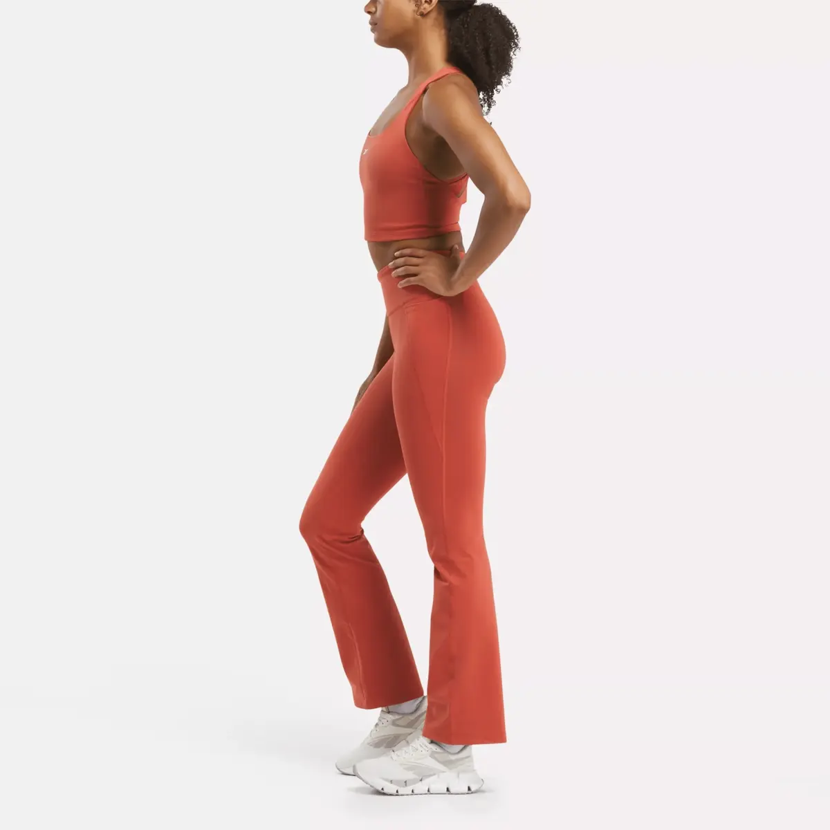 Lux High-Rise Mini-Flare-Hose für Damen Lux High-Rise Mini-Flare-Hose für Damen