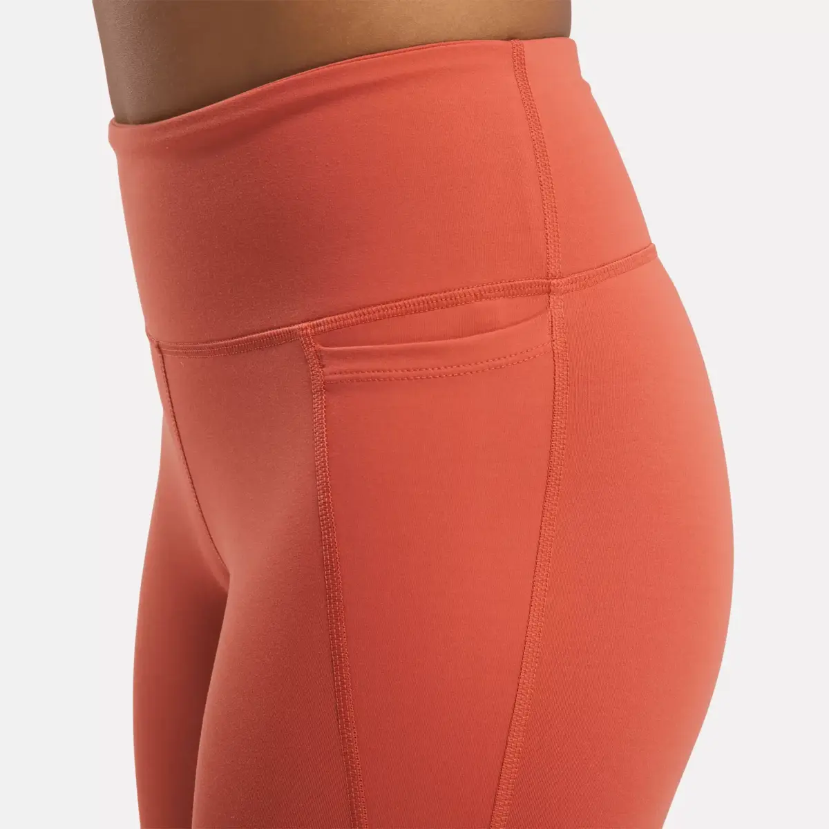 Lux High-Rise Mini-Flare-Hose für Damen Lux High-Rise Mini-Flare-Hose für Damen