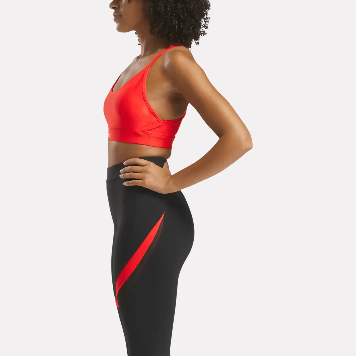 Lux Strappy Sports Bra für Damen