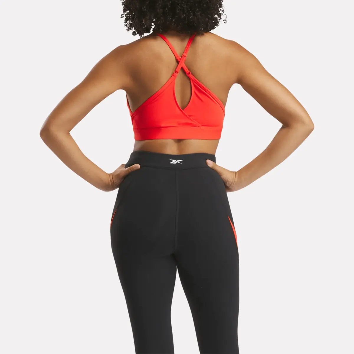 Lux Strappy Sports Bra für Damen Lux Strappy Sports Bra für Damen