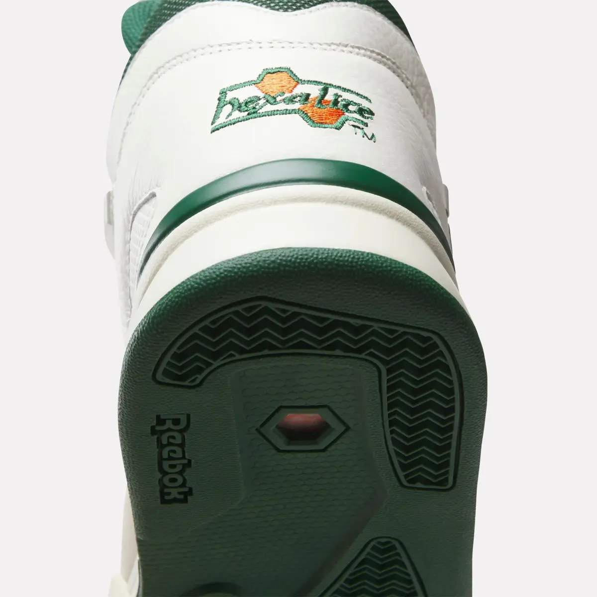 Pump Omni Zone II Retro-Basketballschuhe Pump Omni Zone II Retro-Basketballschuhe