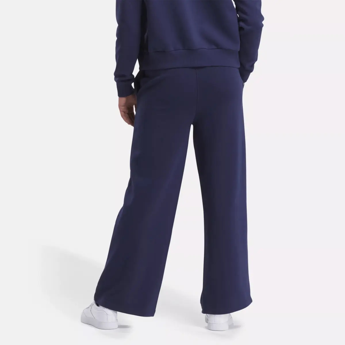 Reebok Identity Fleece-Hose mit kleinem Logo und weitem Bein für Damen Reebok Identity Fleece-Hose mit kleinem Logo und weitem Bein für Damen
