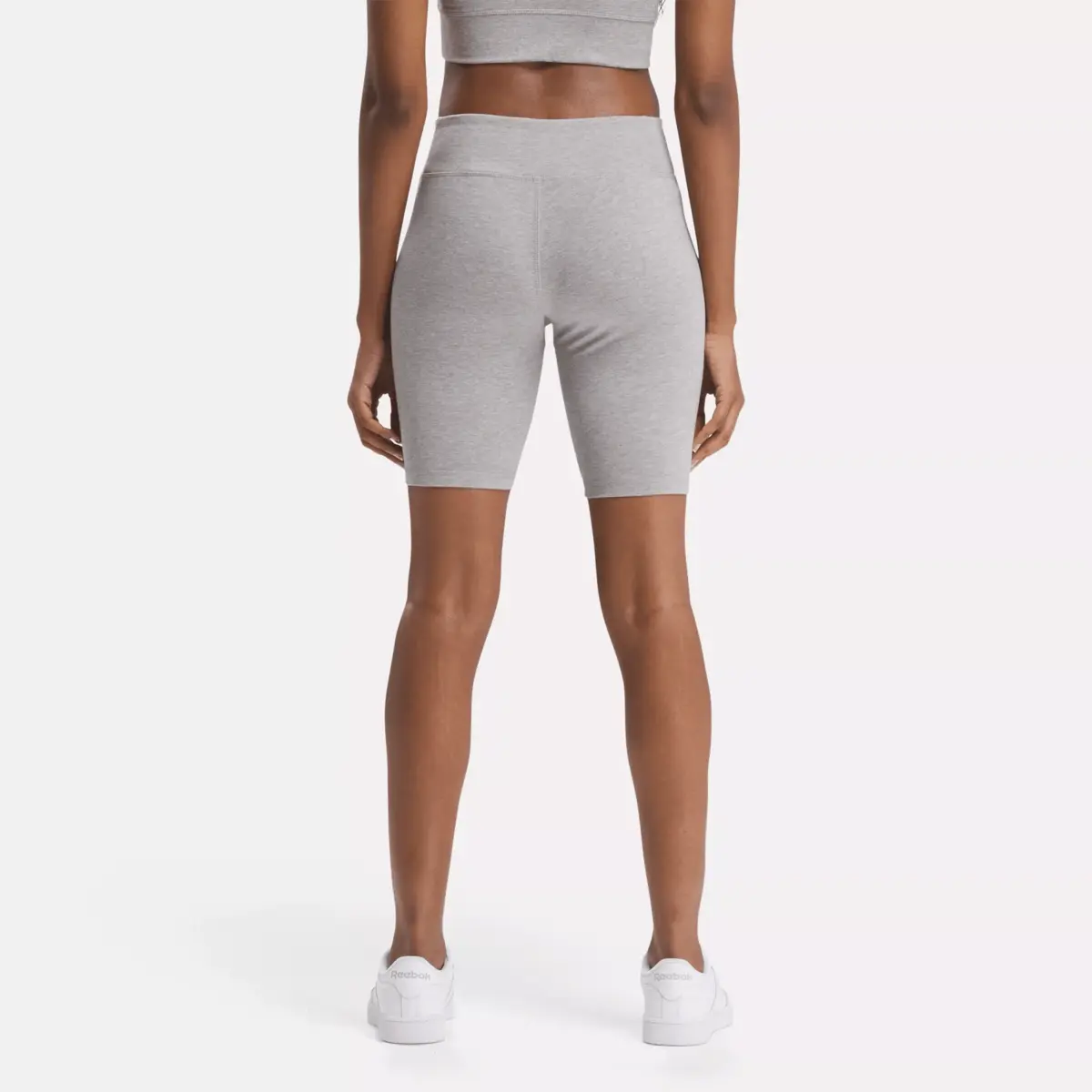 Reebok Identity Small Logo Cotton Bike Short 7″ für Damen Reebok Identity Small Logo Cotton Bike Short 7″ für Damen