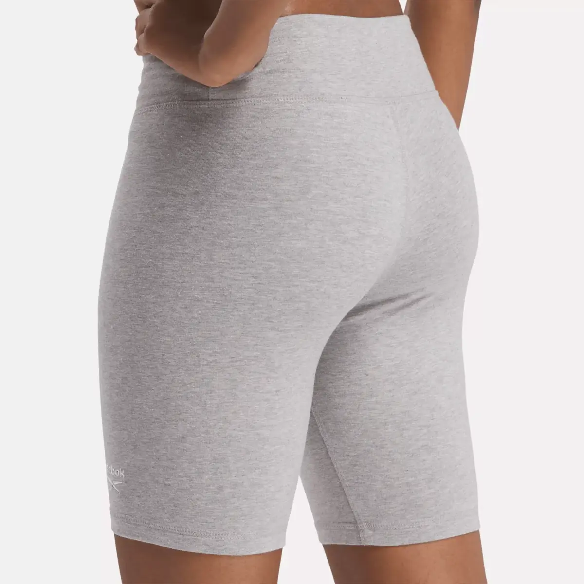 Reebok Identity Small Logo Cotton Bike Short 7″ für Damen Reebok Identity Small Logo Cotton Bike Short 7″ für Damen