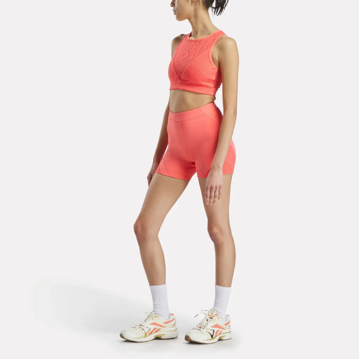 Reebok x Angel Reese Damen-Mesh-Bralette Reebok x Angel Reese Damen-Mesh-Bralette